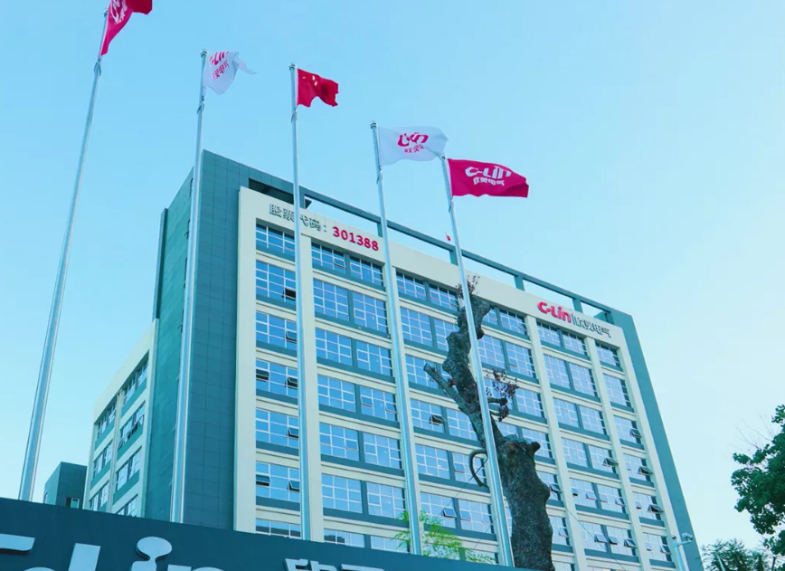 trywcg_Filling_machine_clean_background_Industry_Technology_Dep_f0b622e5-5994-4925-8adb-a4169873dd03