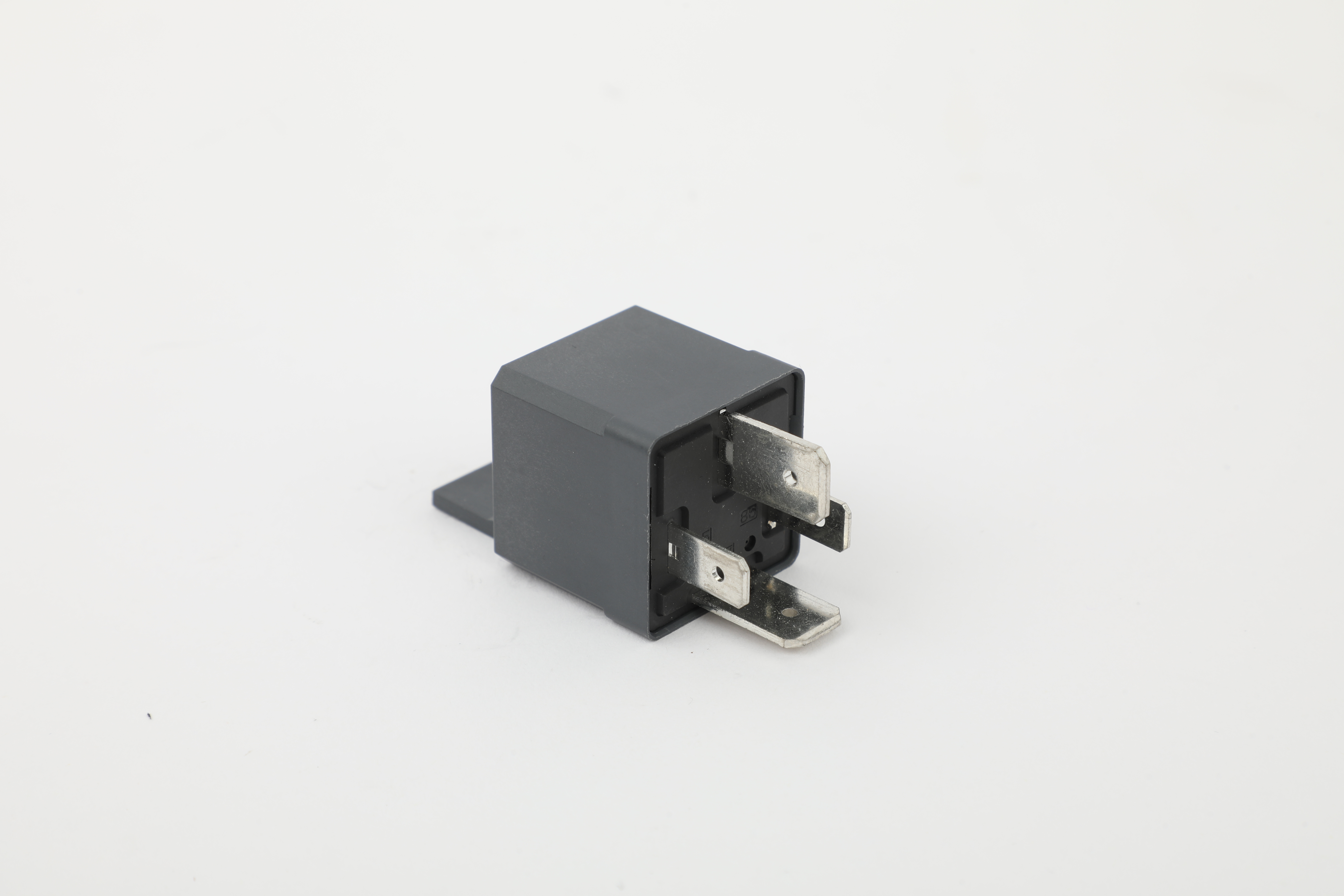 Automotive Relay Comparison